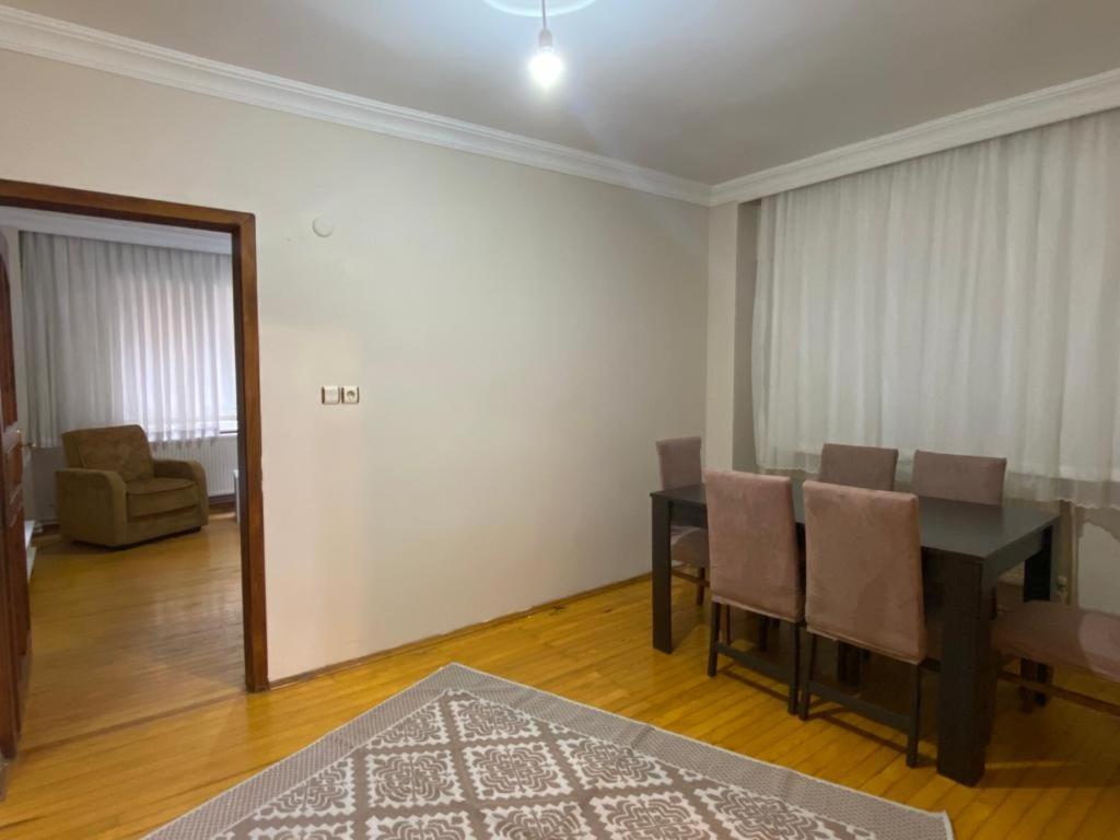 2 Bedrooms Central Area Located Appartment 2 Floor Istanbul Exterior photo