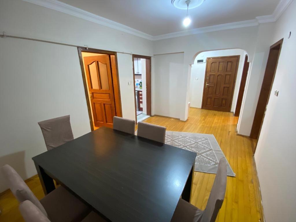 2 Bedrooms Central Area Located Appartment 2 Floor Istanbul Exterior photo