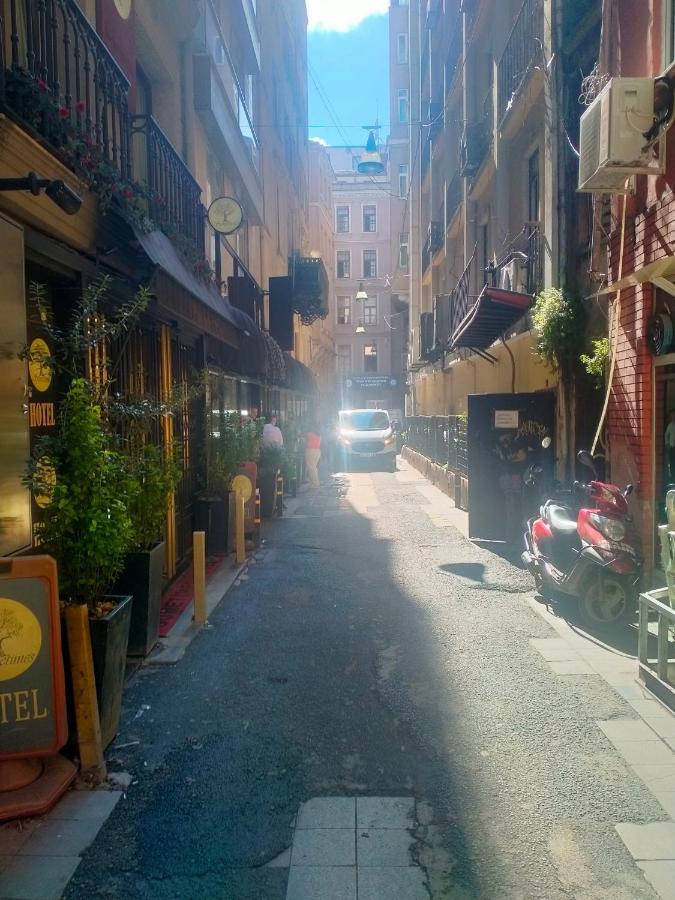 2 Bedrooms Central Area Located Appartment 2 Floor Istanbul Exterior photo
